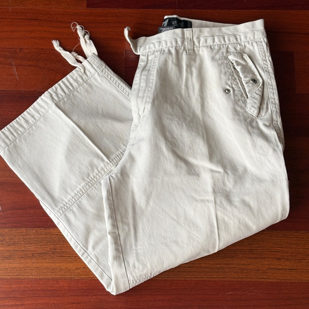 Quizz New York Y2K-Era Cargo Capri